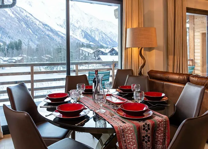 La Cordee 124 - Year