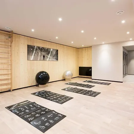 La Cordee 124 - Year * Chamonix