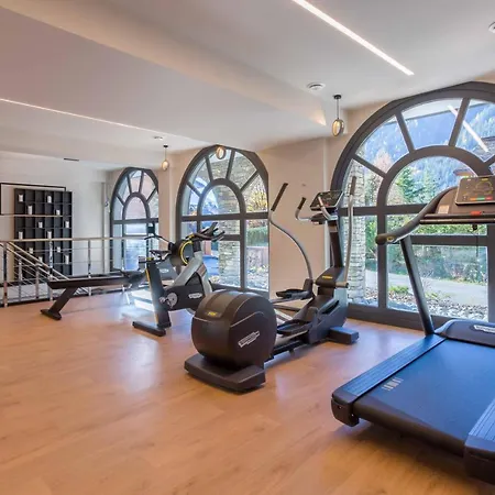 La Cordee 124 - Year *